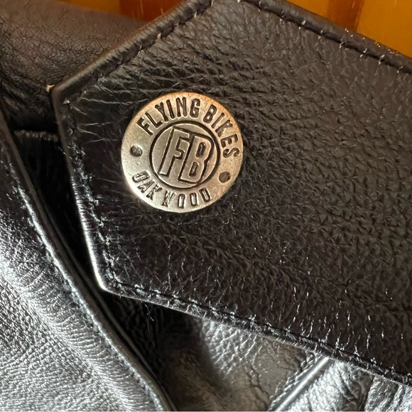 Flying Bikes Leather Jacket - Picture 7 of 16